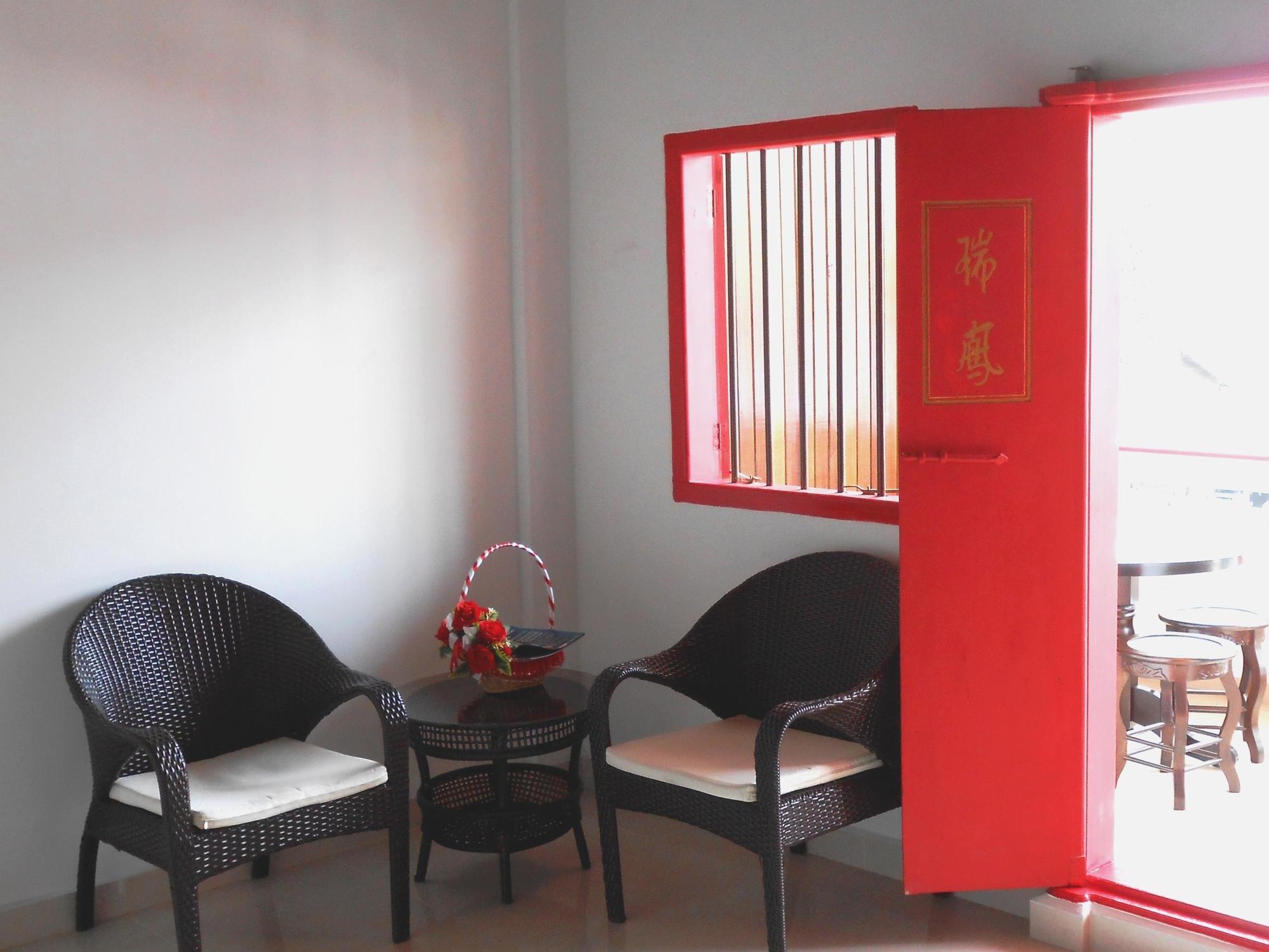 Kt Chinatown Lodge Куала-Тренгану Экстерьер фото
